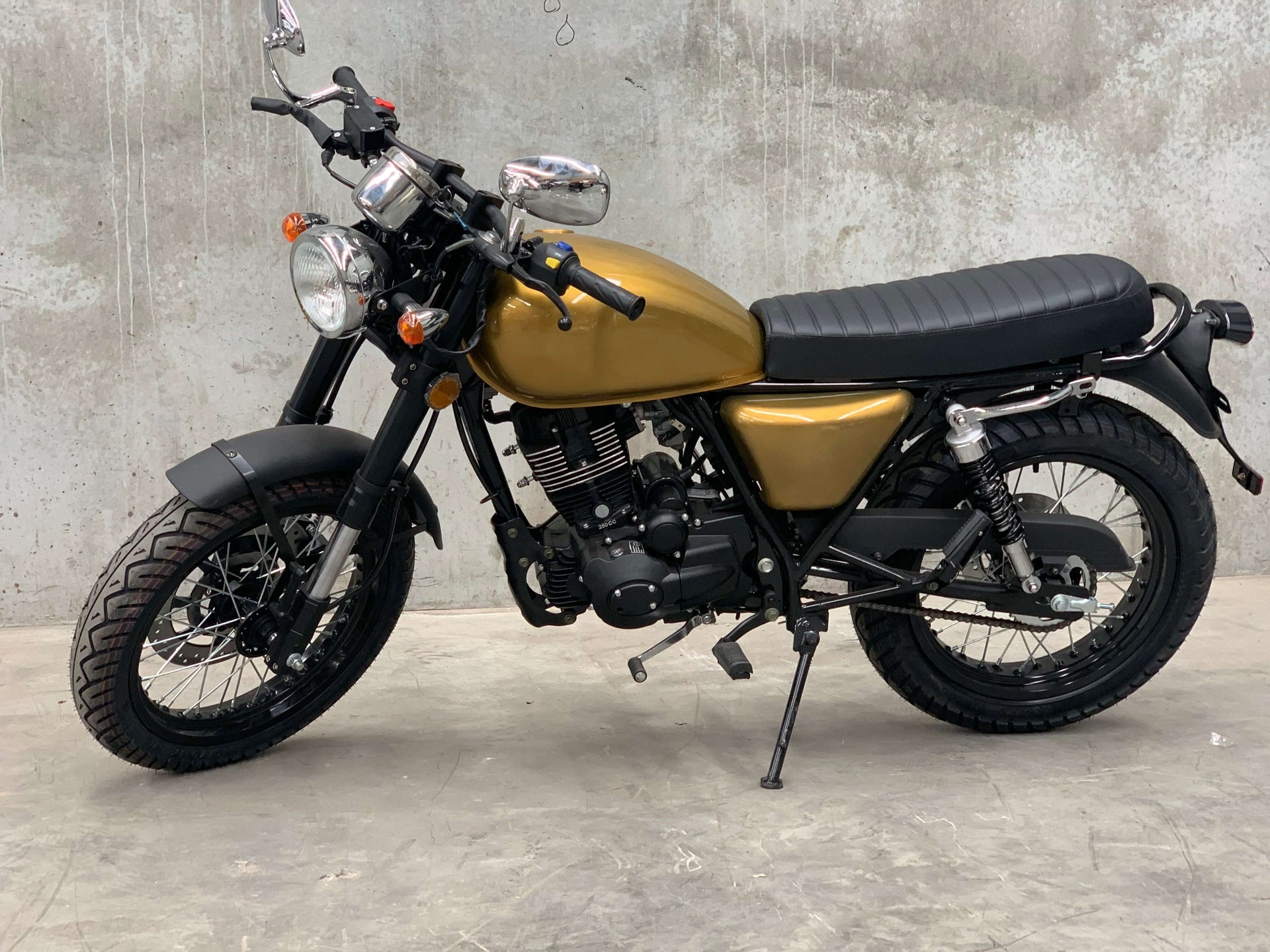 ST Colour Kit Gold - Tank & Sides – Braaap Motorcycles